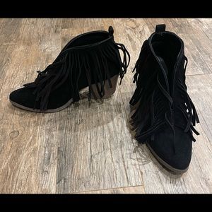 Woman’s Fringe Booties